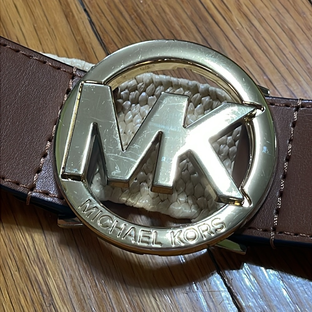 🌎 Michael Kors Belt - Picture 3 of 7